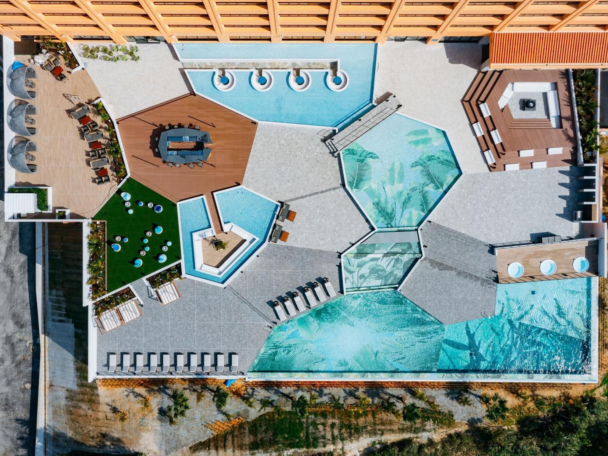 Aquasense Hotel & Resort Onna Exteriör bild